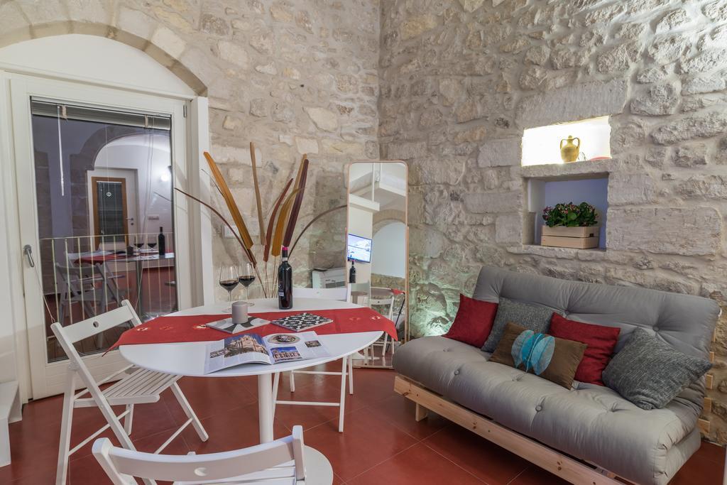 Ibla Rosso Lacca Apartment Рагуза Екстериор снимка