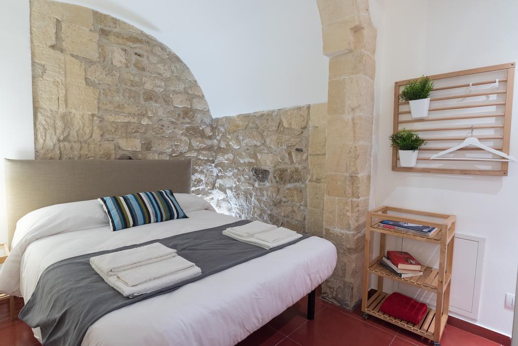 Ibla Rosso Lacca Apartment Рагуза Екстериор снимка