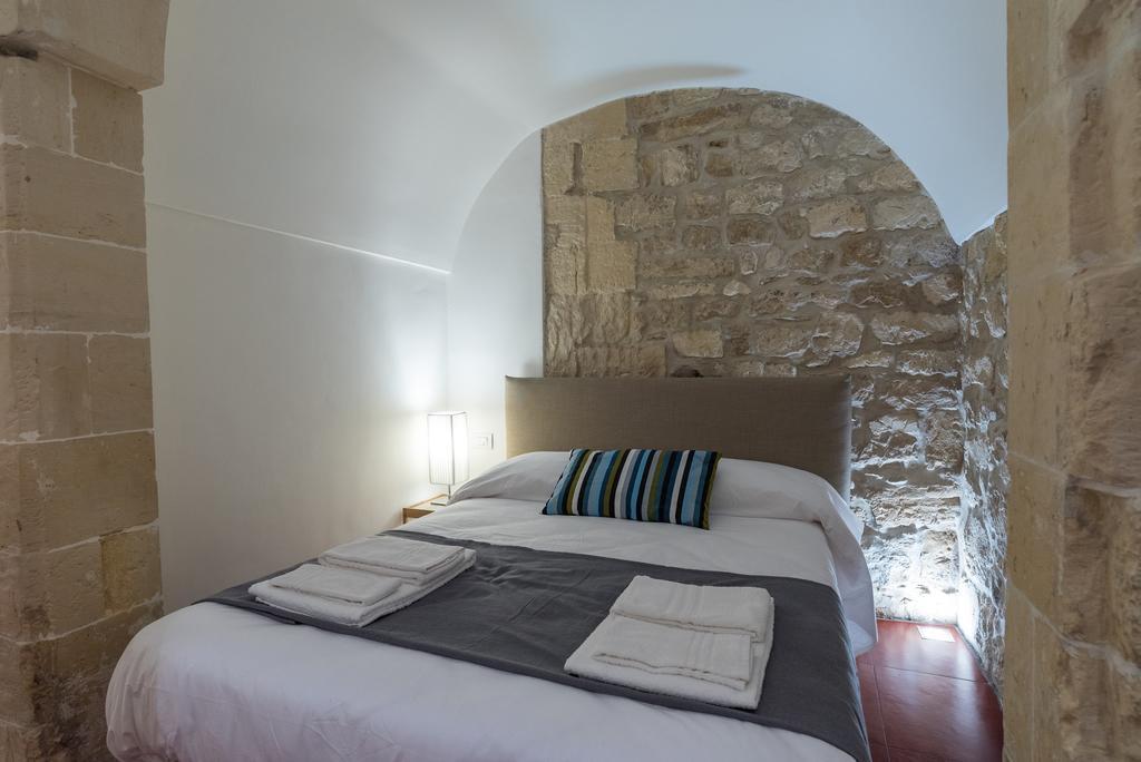 Ibla Rosso Lacca Apartment Рагуза Екстериор снимка